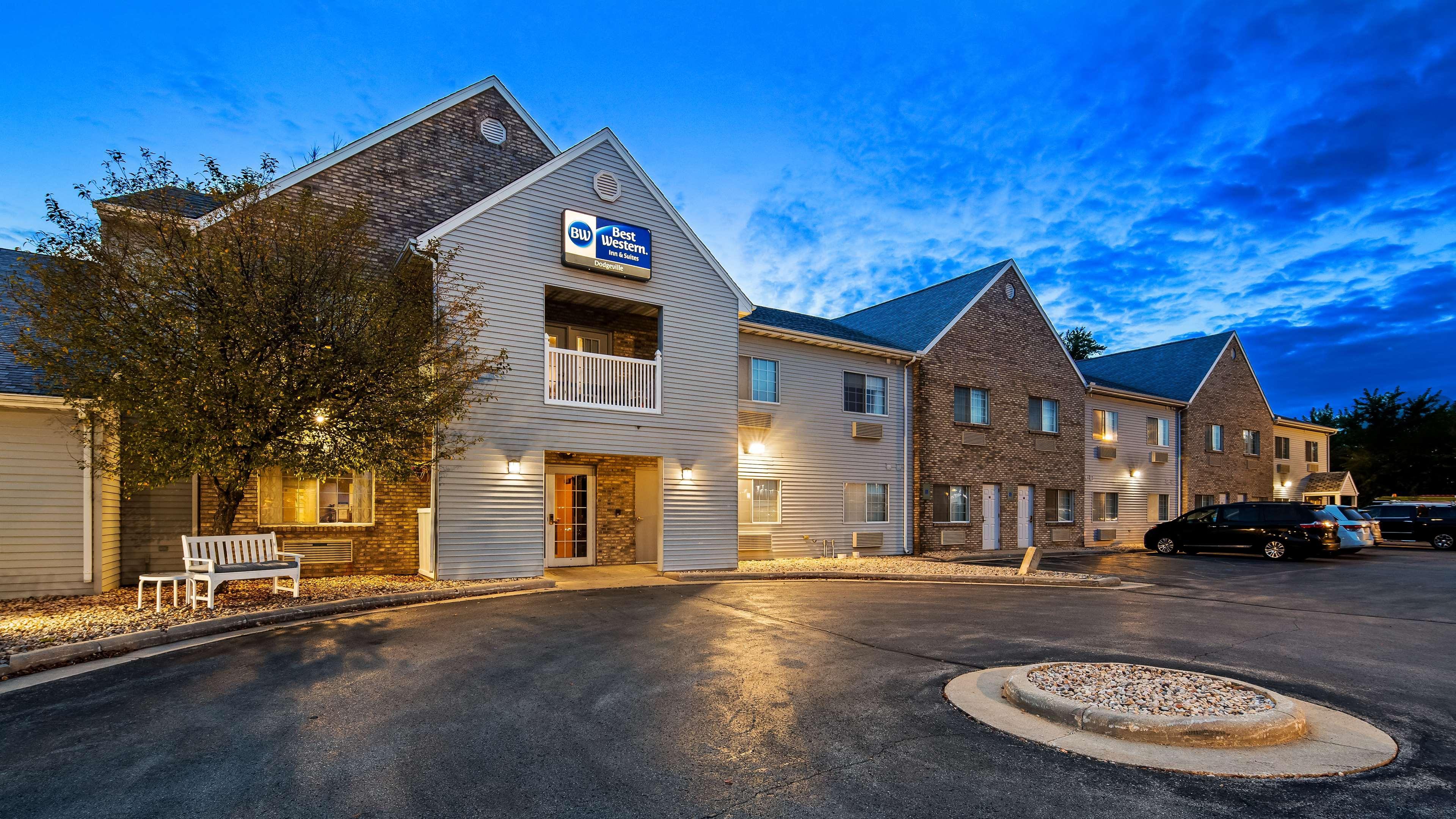 Best Western Dodgeville Inn & Suites Екстер'єр фото